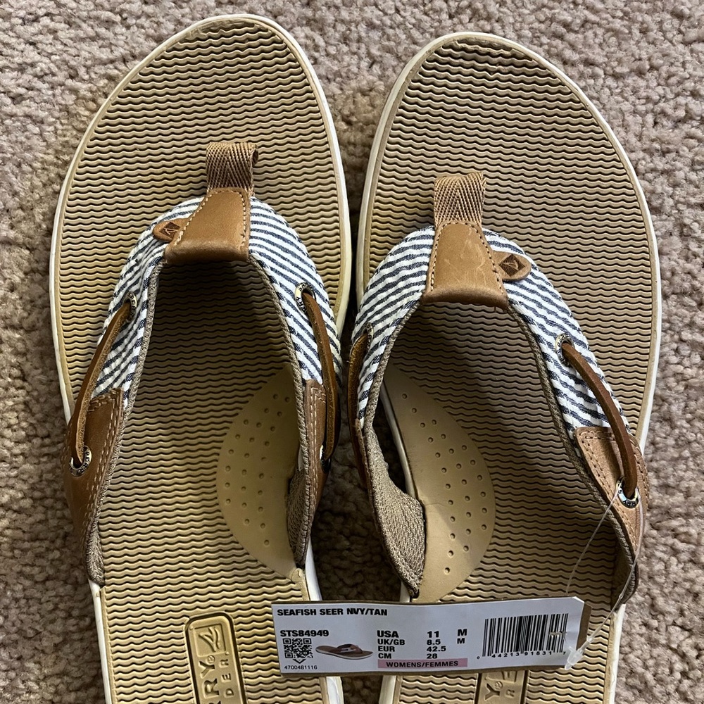 Sperry sandals